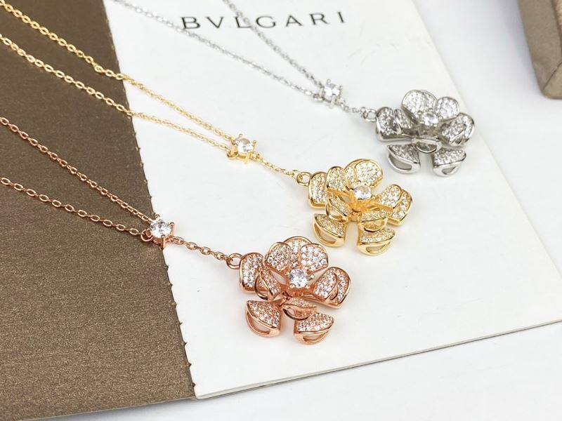 Bottega Venenta Necklaces